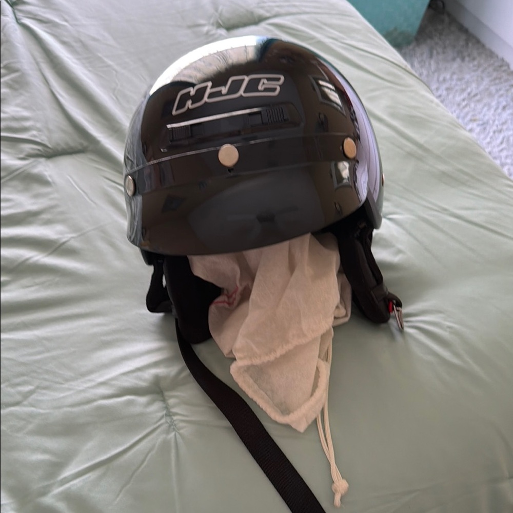 HJC Women's Black Gloss Helmet